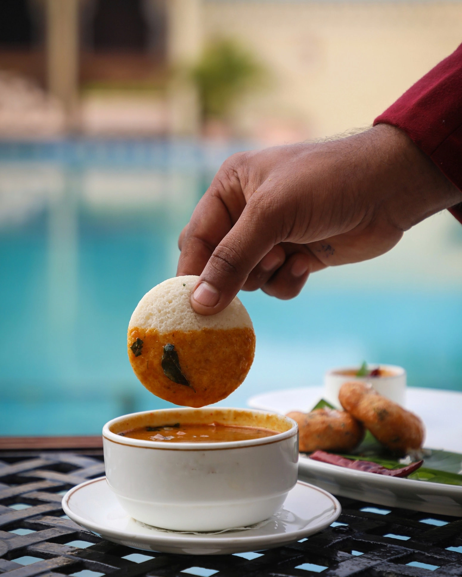 Chennai, renowned for its vibrant culinary scene, offers a plethora of delightful street food options, especially in Anna Nagar, a bustling neighborhood known for its diverse food culture