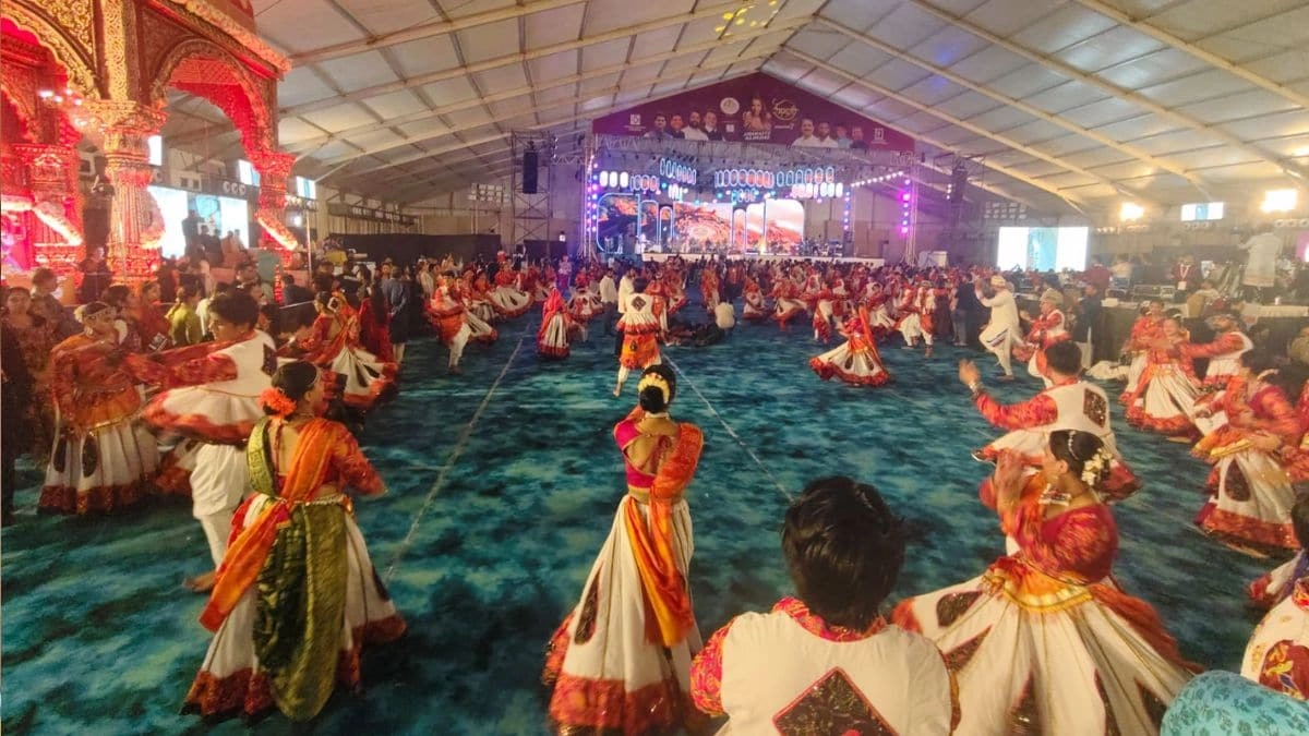 Adani Electricity Supplies Power to 653 Mumbai Durga Puja Pandal