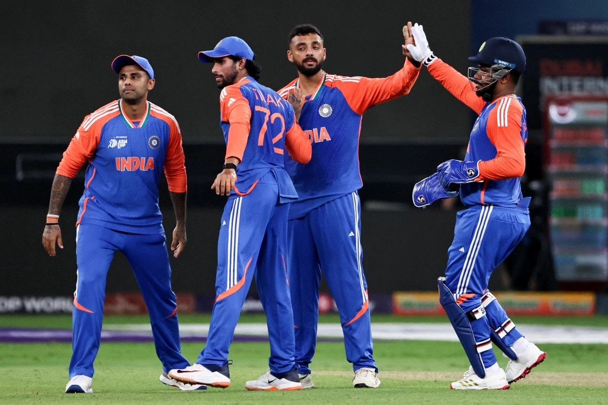 Asia Cup Final Live: Chakaravarthy Dismisses Farhan