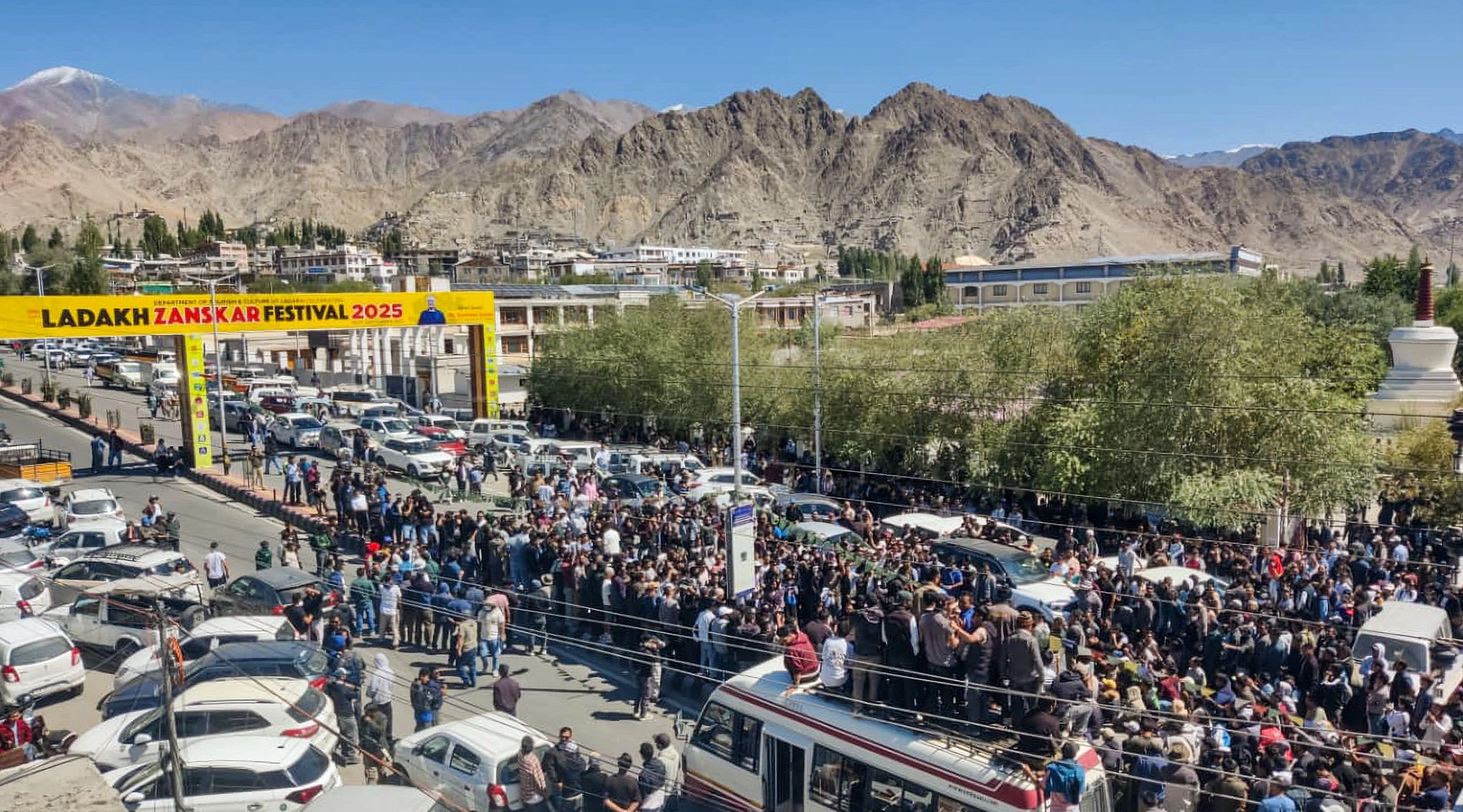 Ladakh Curfew Eased for 7 Hours; Crowds Fill Markets