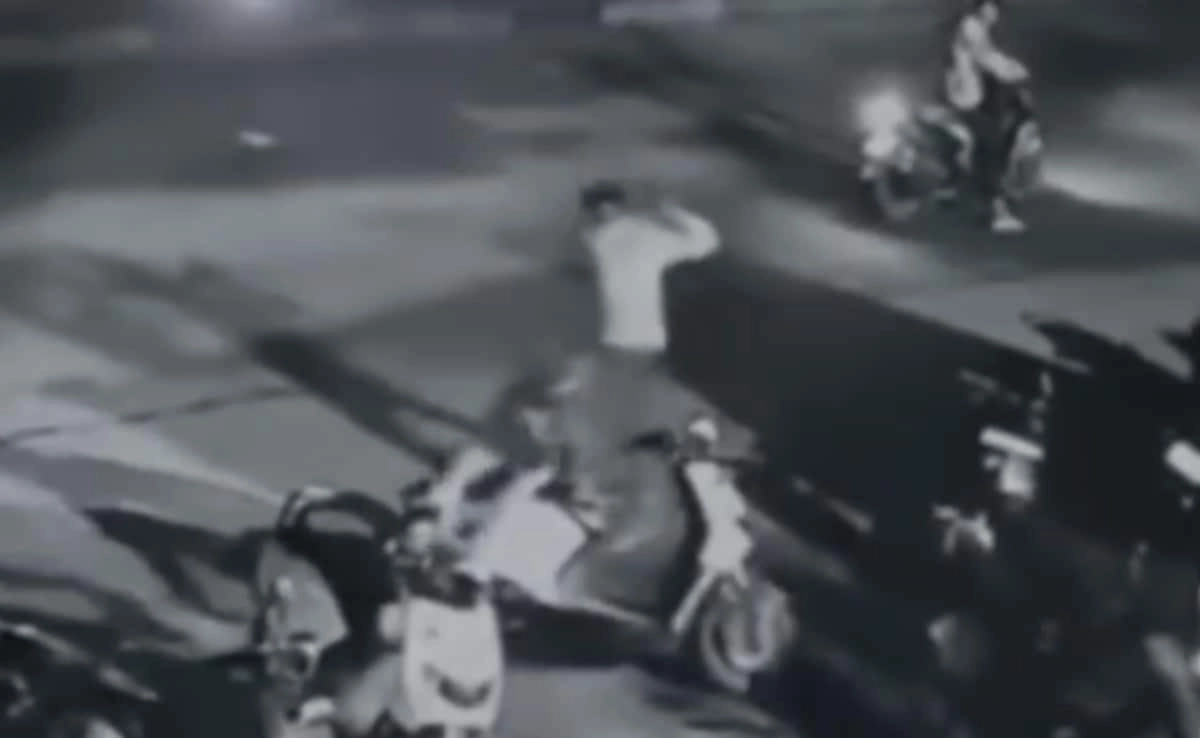 Man Attacks Zepto Delivery Rider with Machete in Bengaluru