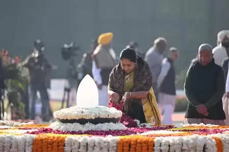 Good Governance Day: CM Rekha Gupta Honors Atal Ji’s Legacy