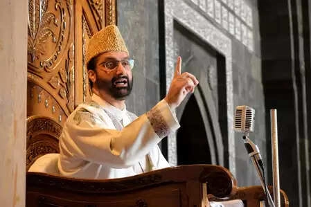 J&K: Controversy Over Mirwaiz Umar Farooq’s Title Removal