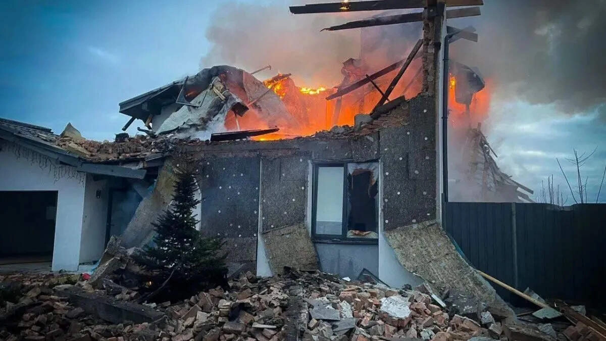 Prior to Trump-Zelensky Meeting, Kyiv Hit by Russian Attacks