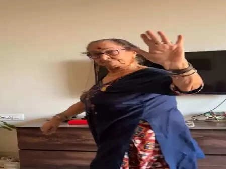 Anupam Kher’s Mother Dulari Walks Ramp in Kashmiri Mangalsutra