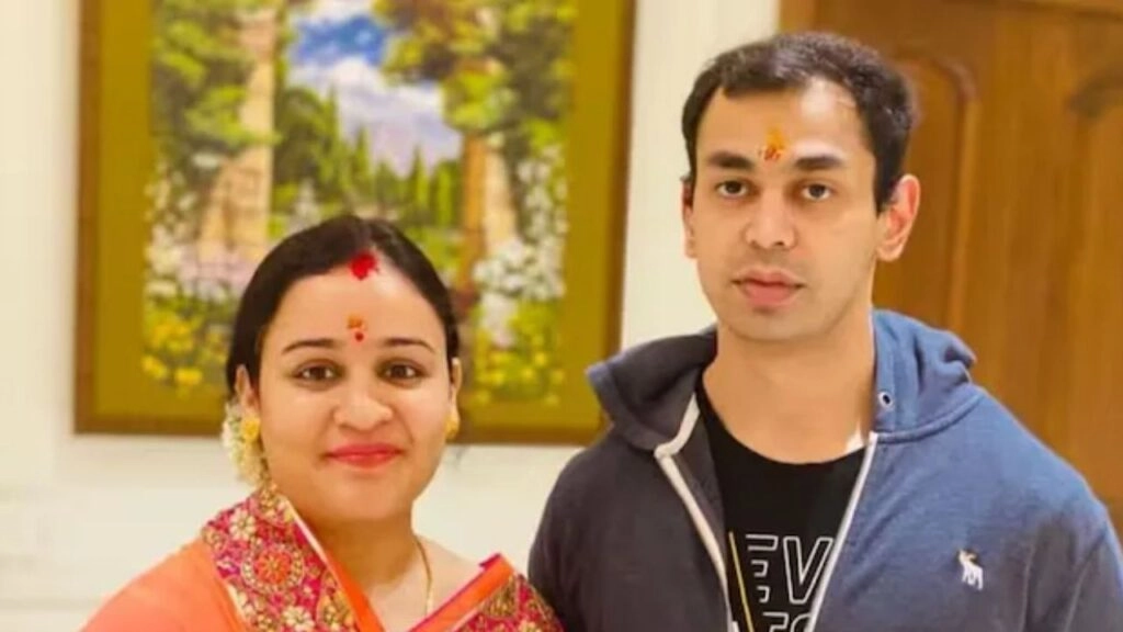 Prateek Accuses Aparna Yadav of Selfishness, Seeks Divorce