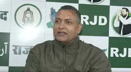 लालू के खिलाफ ‘लैंड फॉर जॉब’ स्कैम में आरोप: सुधाकर सिंह