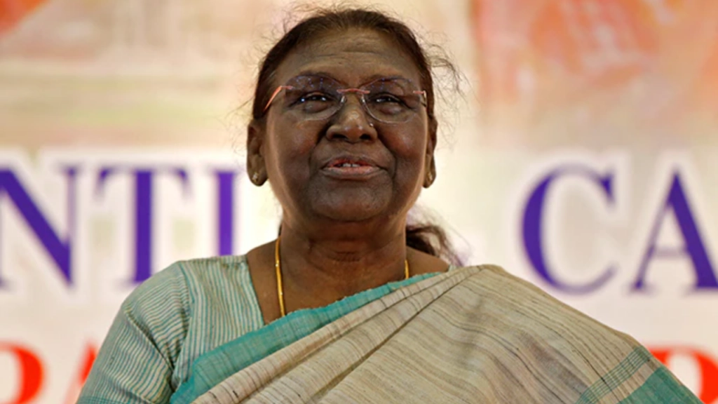 President Droupadi Murmu Visits Jaipur, Attends Hanuman Yagya