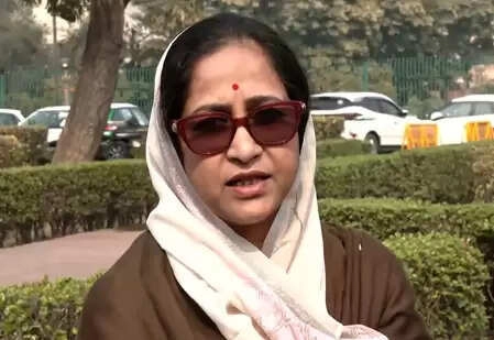 राजा भैया की पत्नी ने मजबूरी में अदालत आने की बात कही