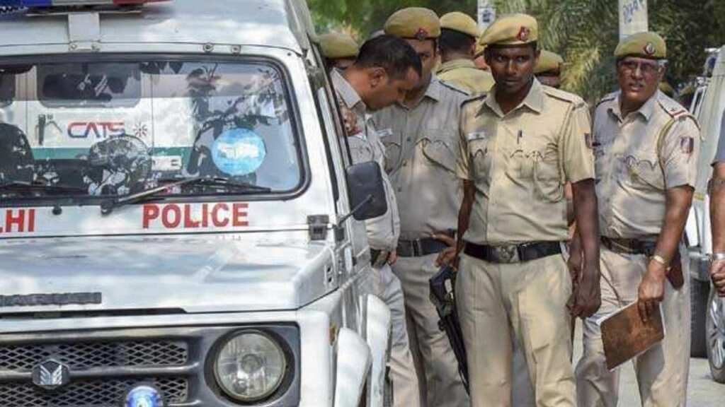 Delhi Police Arrest Three Wanted Criminals in Usmanpur Encounter