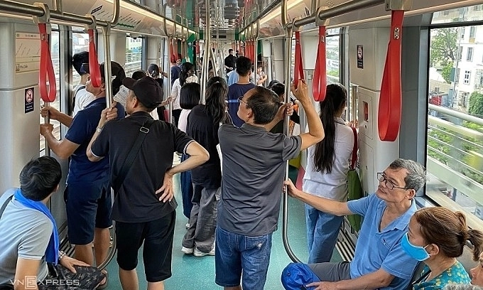 Hanoi Waives Public Transport Fares for Tet Holiday