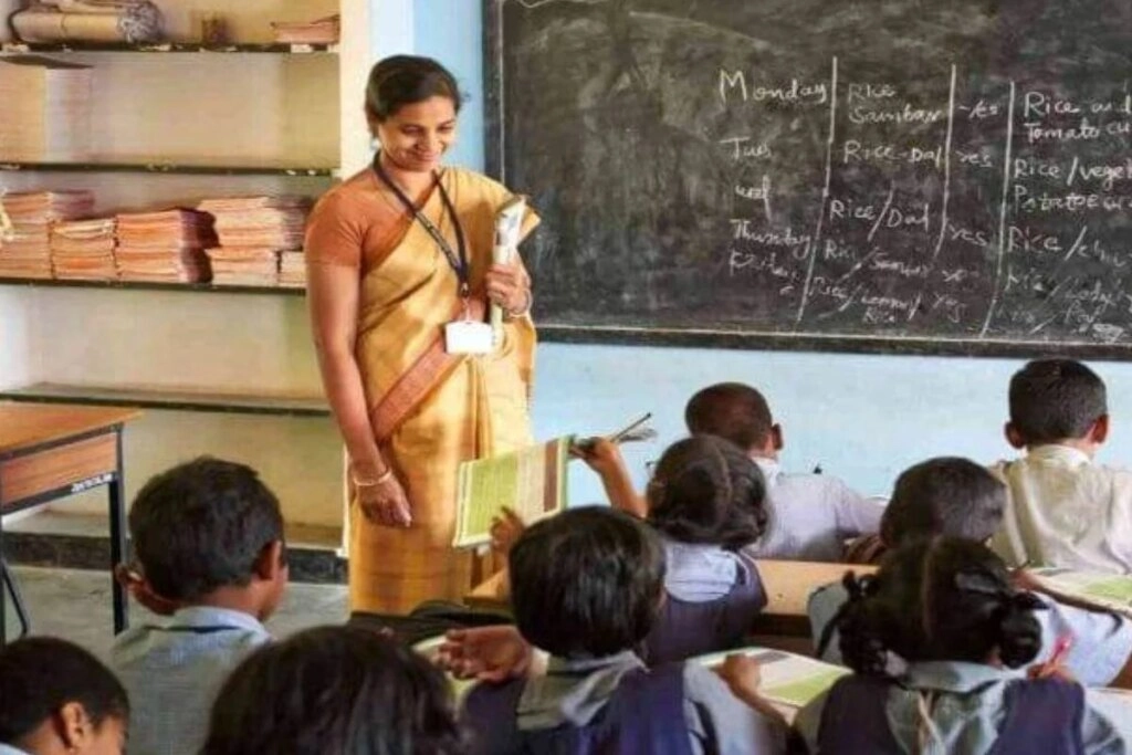 Jharkhand Reduces Para Teachers' Honorarium by Rs 6000, AG Consults