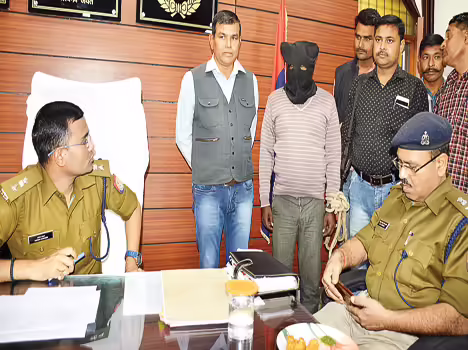 15K Reward Criminal Pappu Naai Arrested in Tractor Fraud