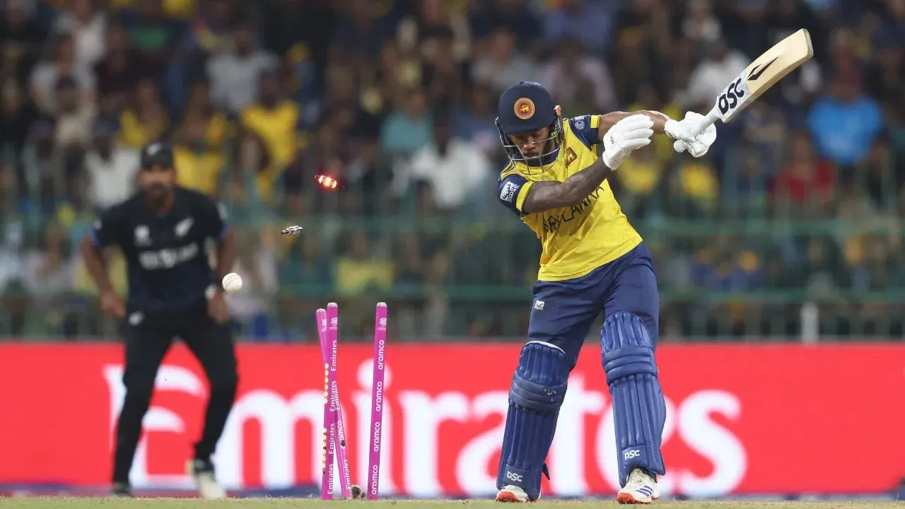 Matt Heney's Unplayable Delivery Dismisses Pathum Nissanka