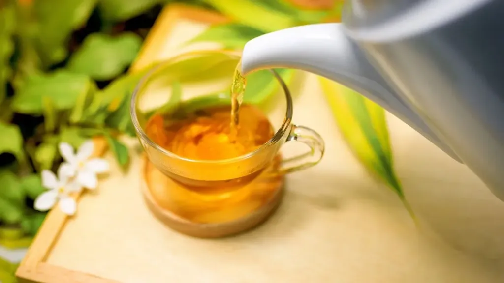 Combat Pollution: Discover the Benefits of Herbal Tea