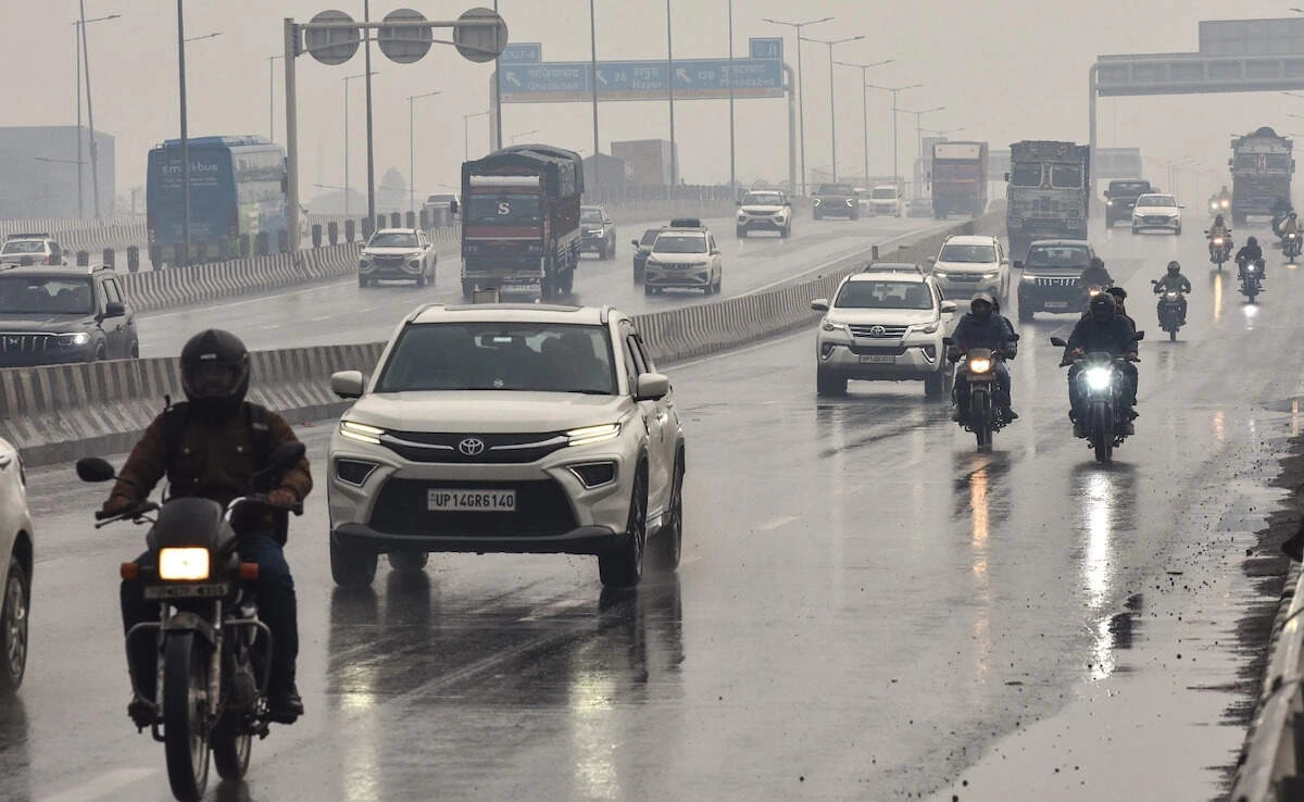 IMD Weather Alert: Rain in Delhi-NCR, Cold Wave in UP - Weekly Update