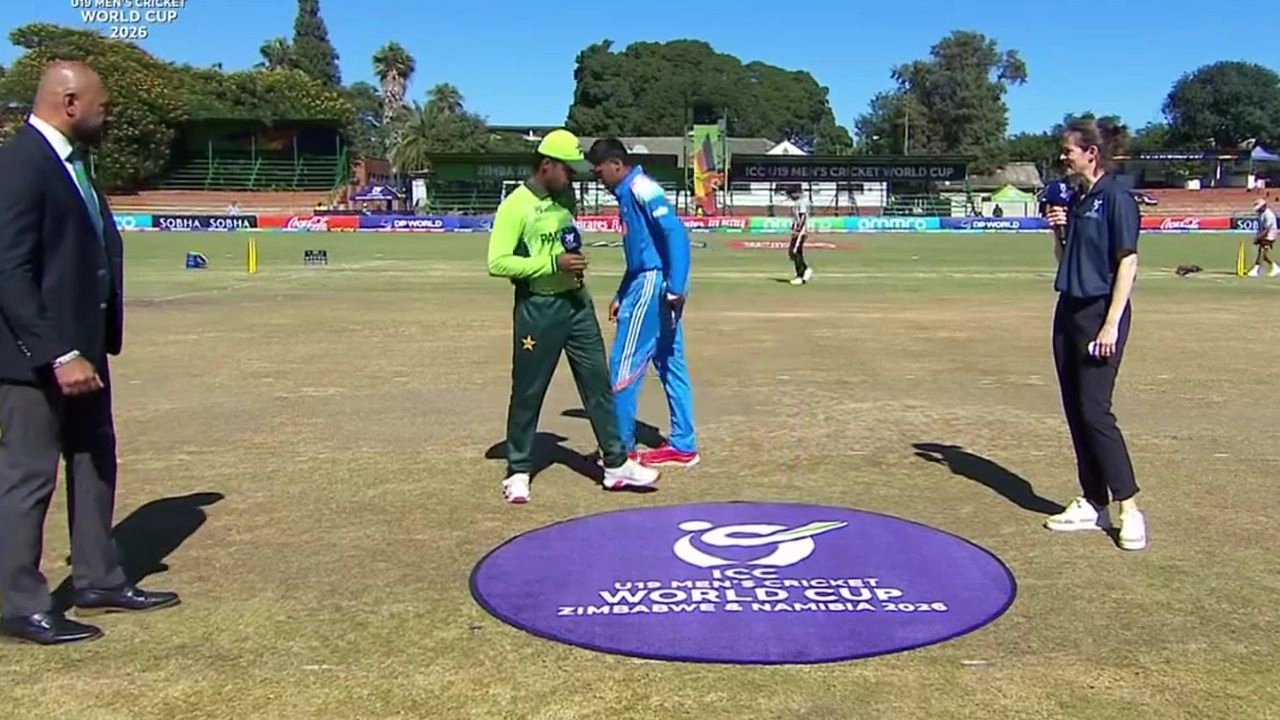 India-Pakistan Players Shake Hands at U19 World Cup Toss
