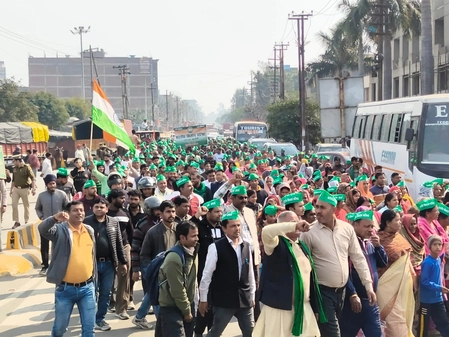 Protest for Electricity Supply in Flood Area Led by Farmers