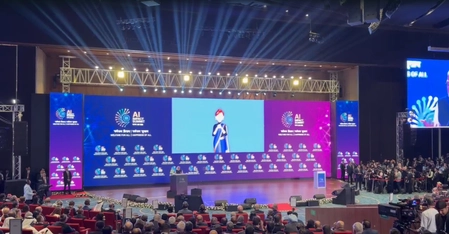 Modi's Speech at India AI Summit Translated to Sign Language Live