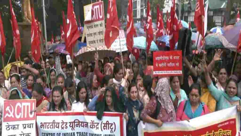 Massive Strike: Farmers and 30 Crore Workers Unite on Feb 12