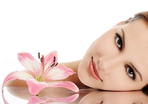 Enhance Your Beauty with Red Hibiscus for Face and Hair