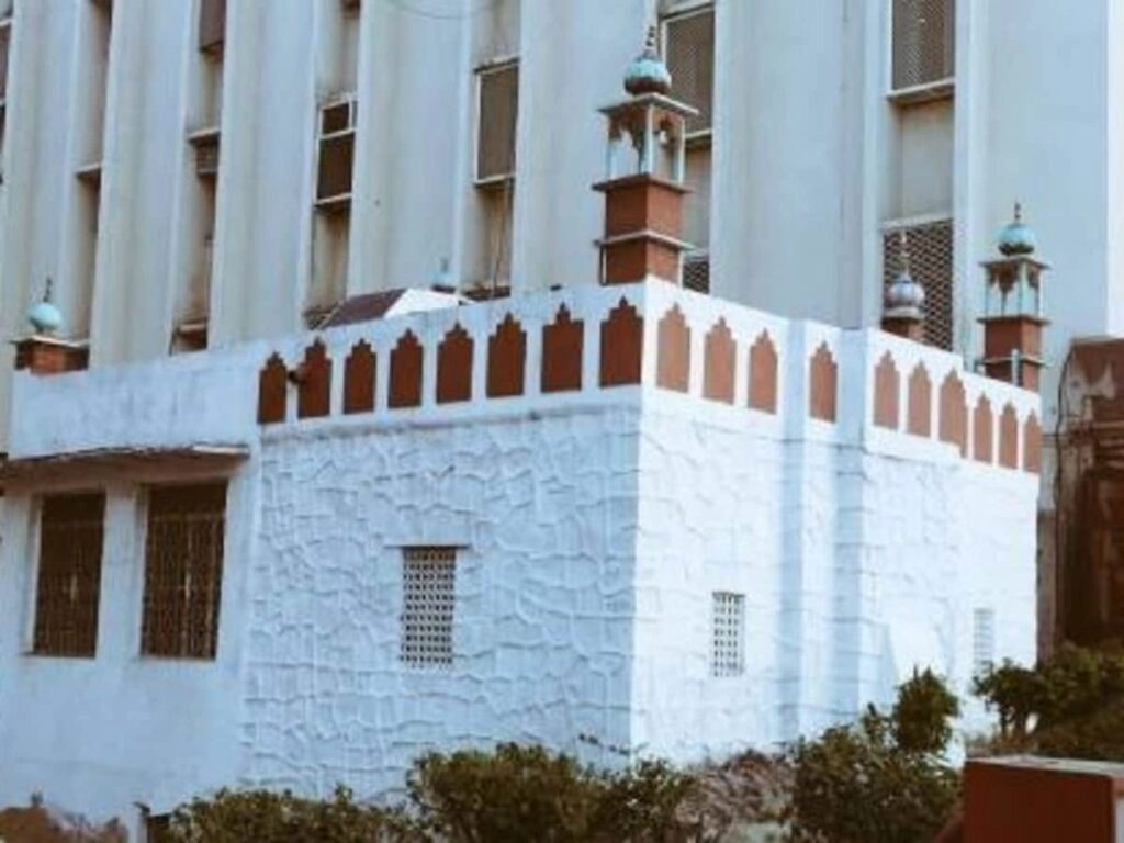 Concerns Rise Over Possible Demolition of 100-Year-Old Kadimi Mosque
