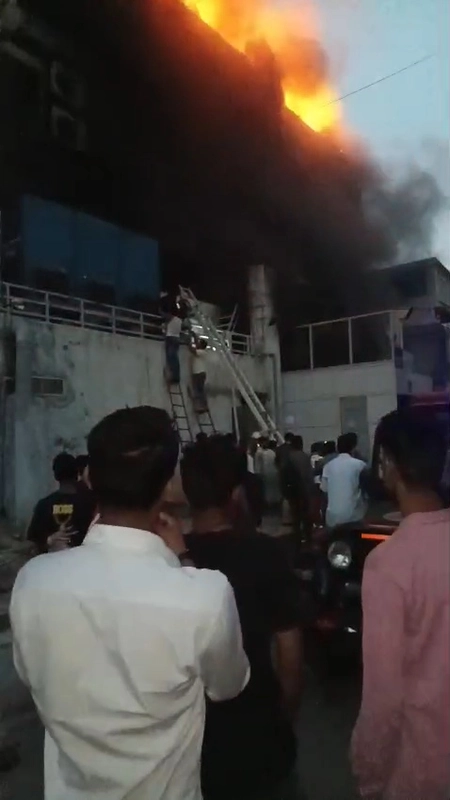 Noida Factory Fire: 40+ Injured, Control Efforts Ongoing After 10 Hours