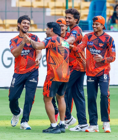 IPL 2026: Aakash Chopra's SRH Playing XI Against RCB