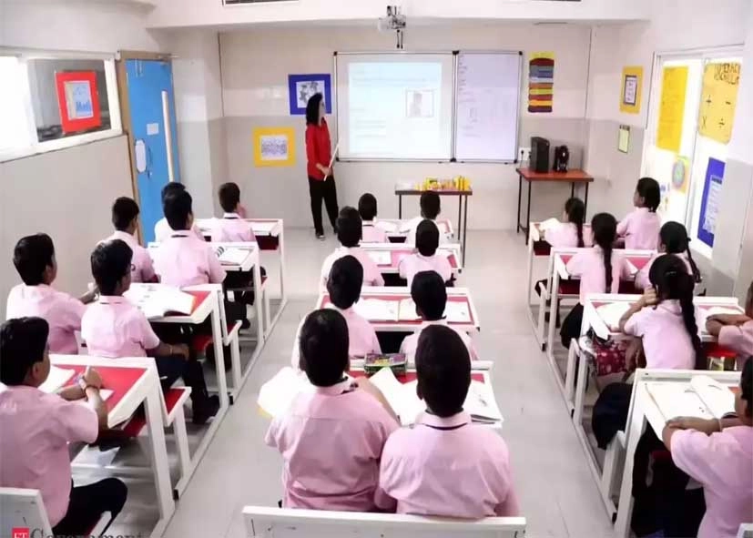 MCD to Revitalize 250 Schools with Modern Smart Classrooms