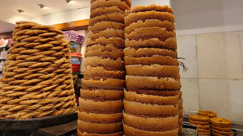 War's Impact Reduces Jaipur Ghevar Sweetness by 30%