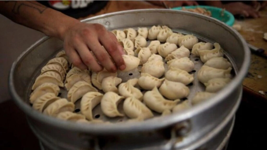 Greater Noida Momos Cause Hospitalization of Over a Dozen