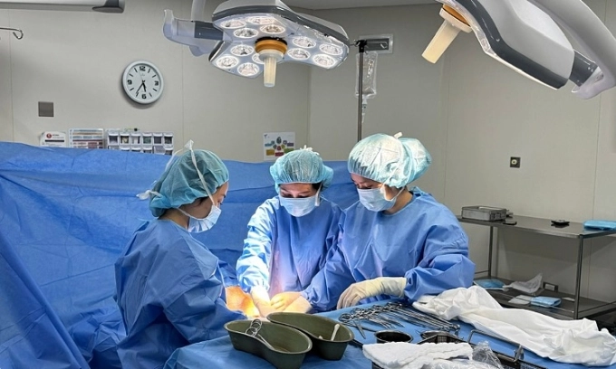Filipino Tourist Survives Uterus Rupture While in Hanoi