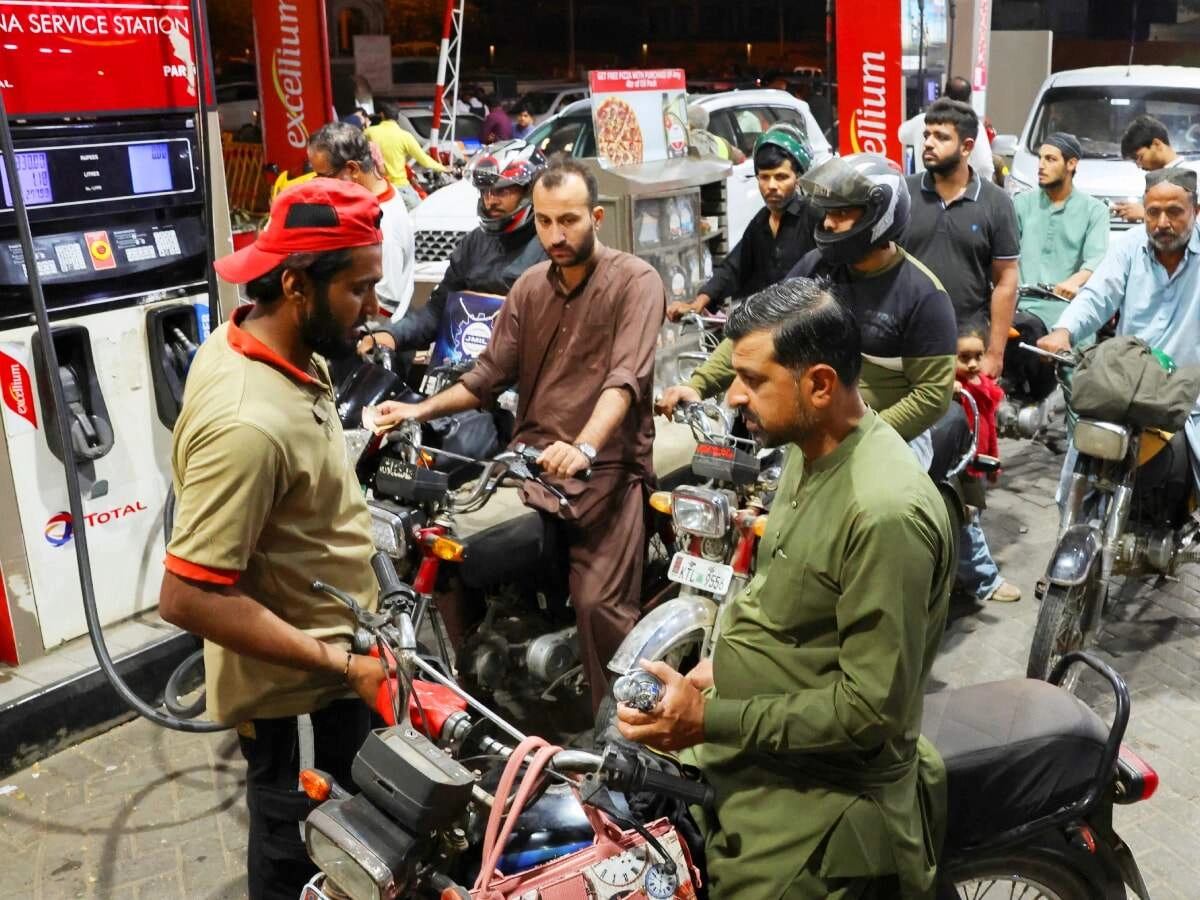 Hormuz Crisis: Fuel Prices Surge 200% in Pakistan, Public Struggles