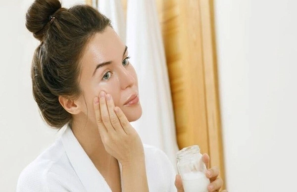 6 Remedies to Help You Manage Oily Skin