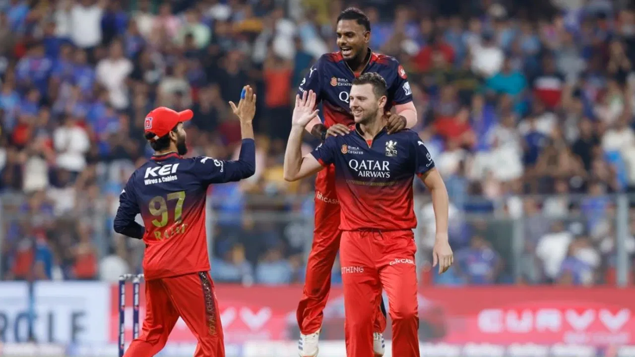 Virat Kohli’s RCB Reveals Josh Hazlewood's Comeback Date