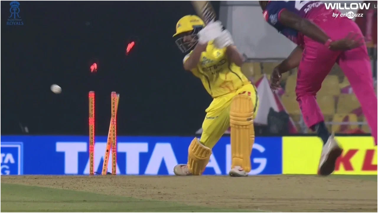 Fans Troll CSK After Batting Collapse vs RR in IPL 2026
