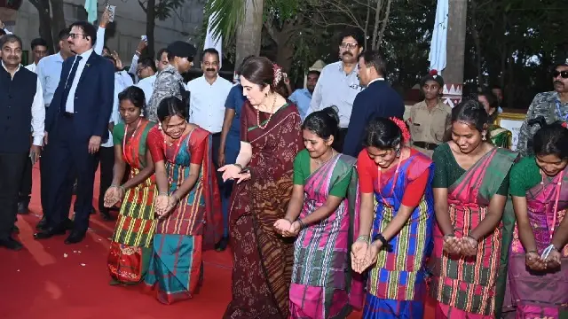 Nita Ambani Dances with KISS Students - Watch Now!