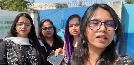 Pakistani Police Detain Women from March on International Women's Day