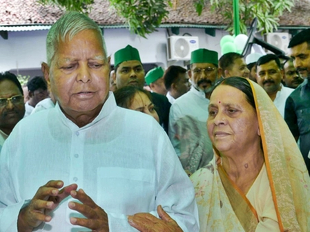 Delhi HC issues notice to CBI on Lalu Prasad's plea in land case