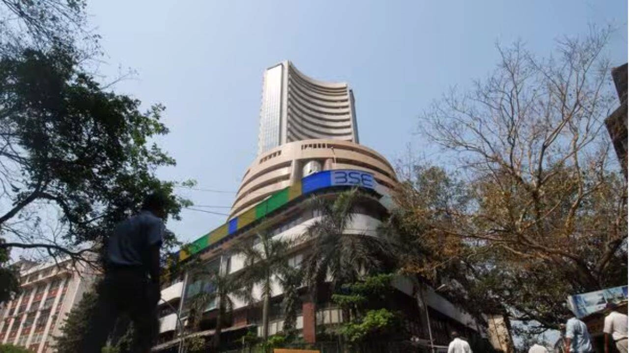 Market 'Mock Drill' Amid War Tensions: Impact on Traders