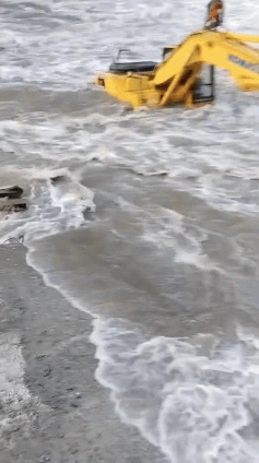 Worker Trapped in River After Dam Gate Opens Suddenly
