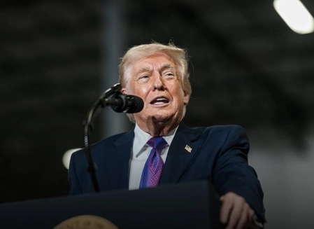 Trump threatens to deploy ICE agents at airports over funding halt
