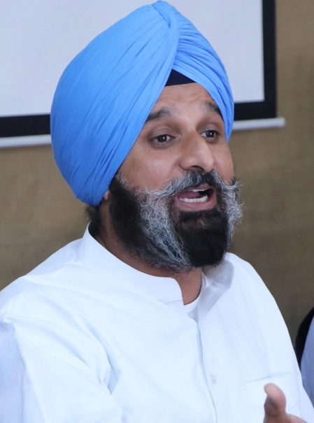 Majithia Questions Pathanmjra Arrest, Calls It a Distraction Attempt