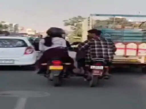 Jaipur: Young Woman Harassed on Bike Taxi, Chaos Ensues