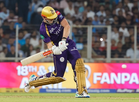 IPL 2026: Green's Strong Innings Leads GT to Dismiss KKR for 180