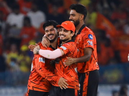 IPL 2026: SRH in Top 4, CSK benefits despite loss; Orange & Purple Cap?
