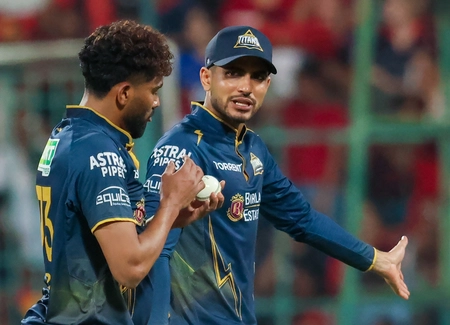 IPL 2026: GT Wins Toss, Chooses Bowling; CSK Aims to Maintain Streak