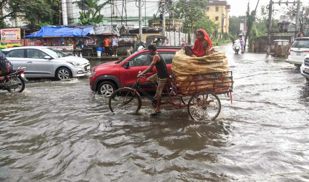 April 23 Weather Alert: 70-Hour Storm Across 26 States, Delhi Relief?