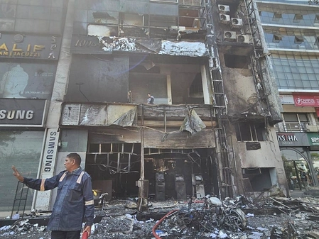 Gujarat: Fire in Ahmedabad Commercial Complex, 50 Rescued