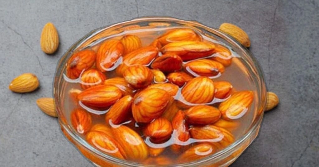 7 Health Benefits of Soaked Almonds for Brain and Skin